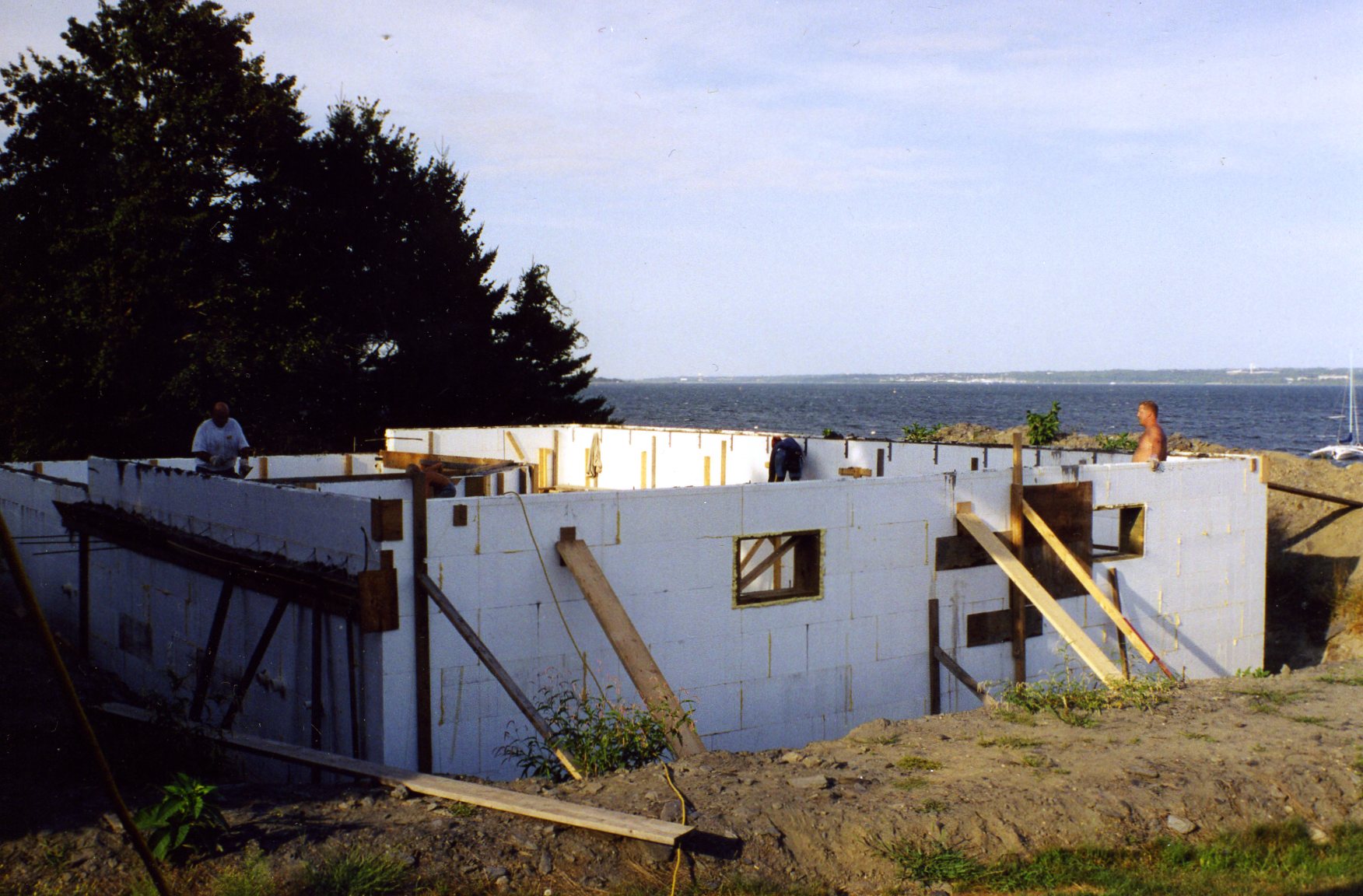 Complete Homes, photo 1