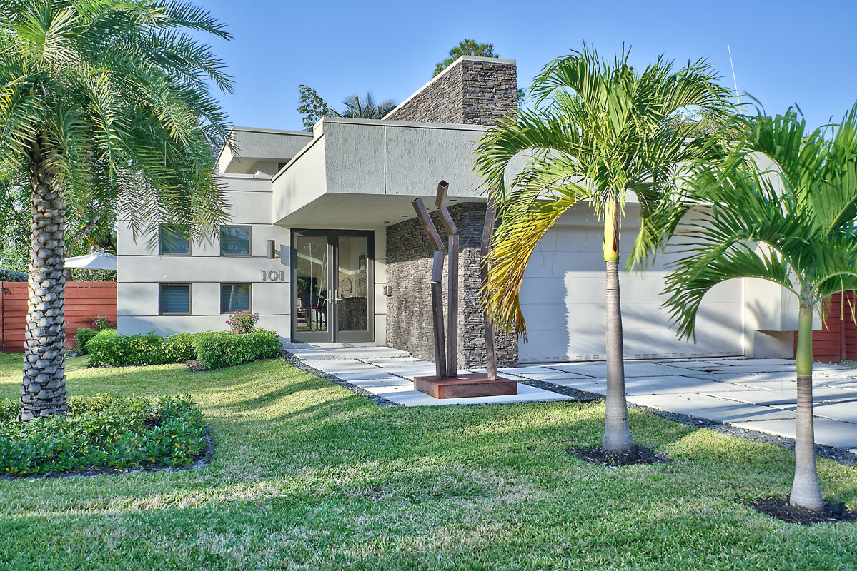 Complete Homes, photo 1