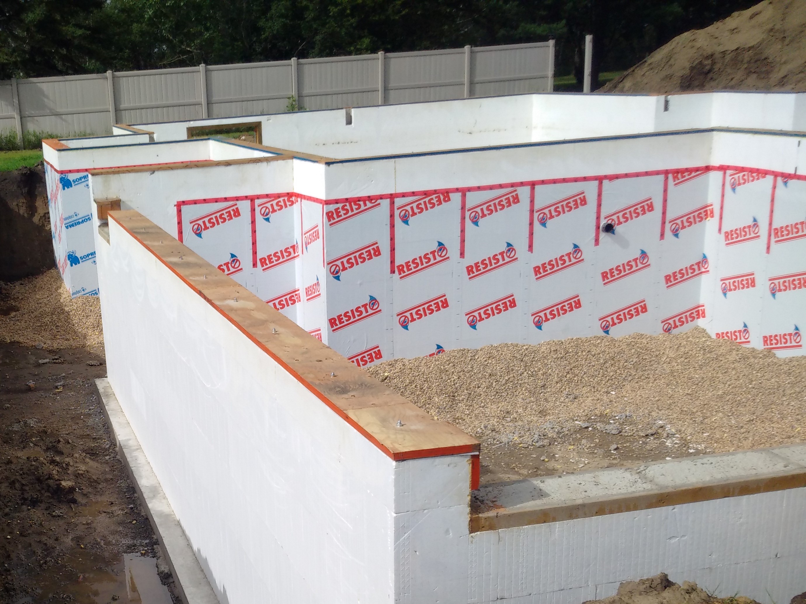 Basements, photo 1