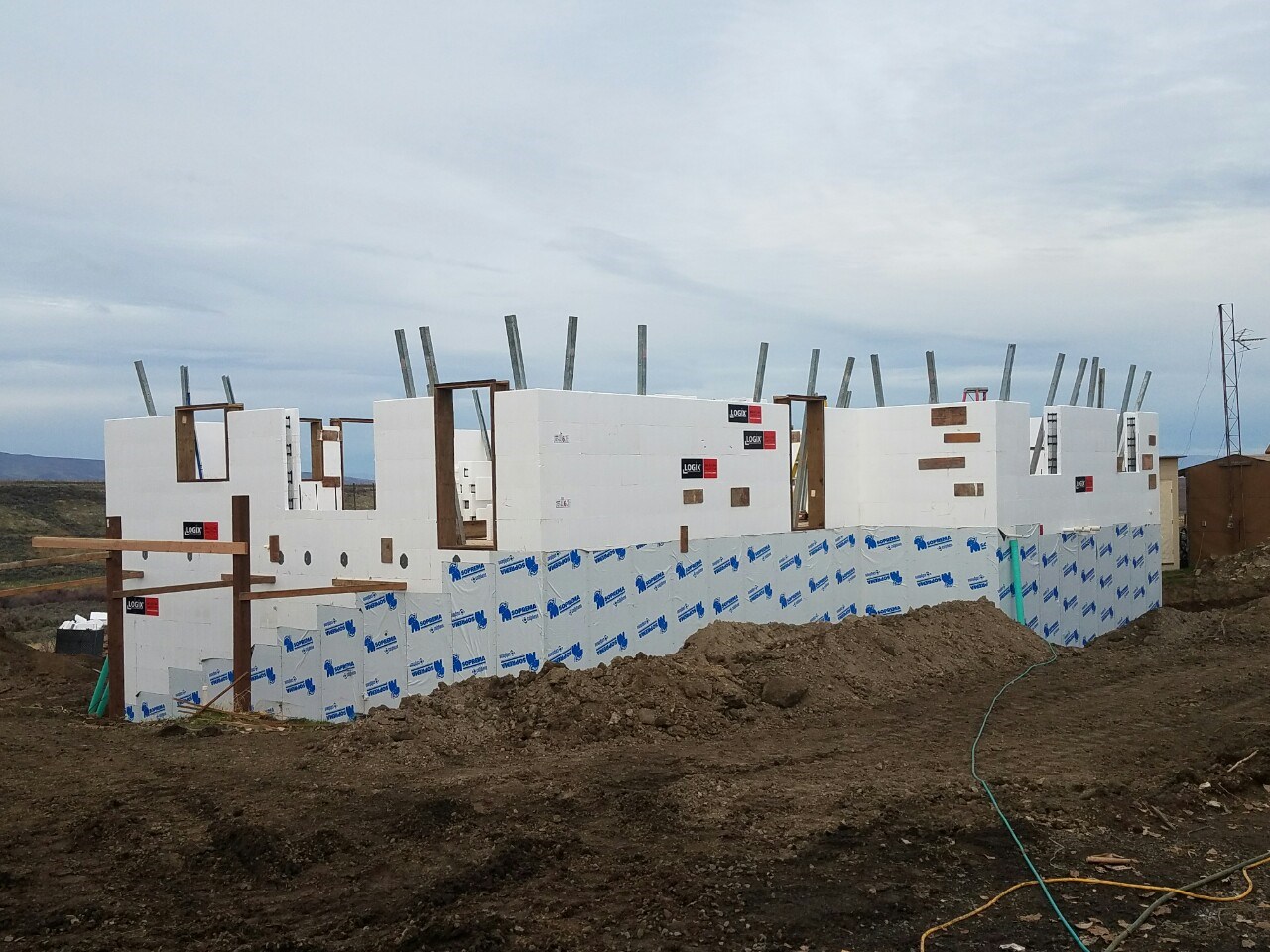 Complete Homes, photo 1