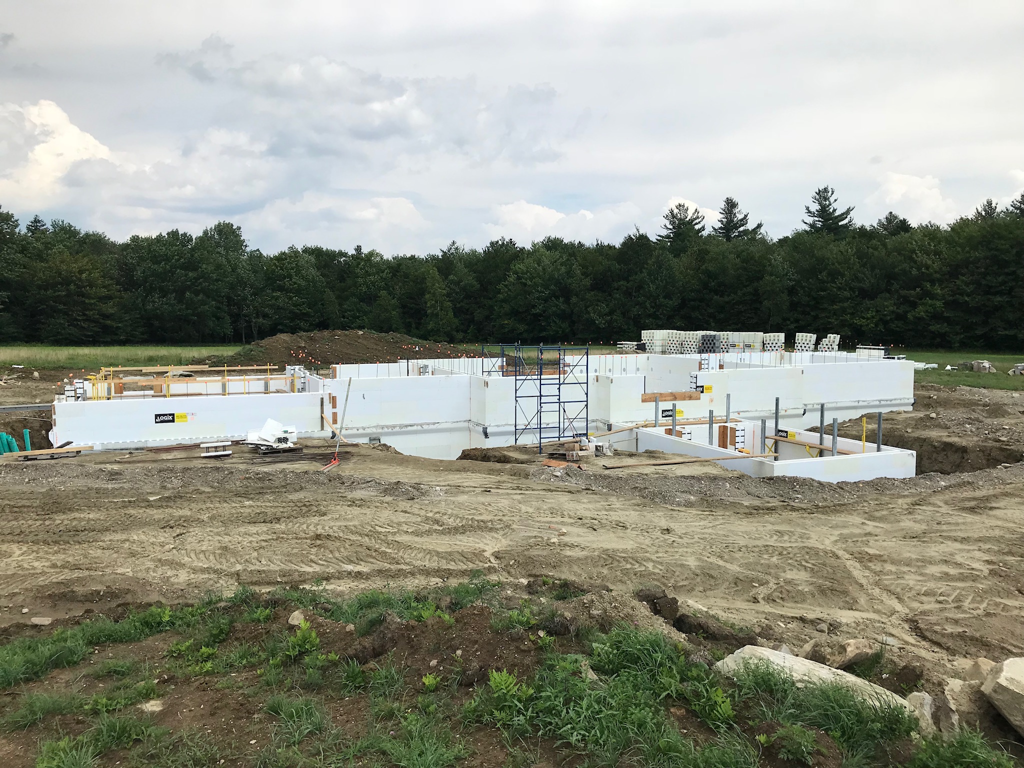 Complete Homes, photo 1