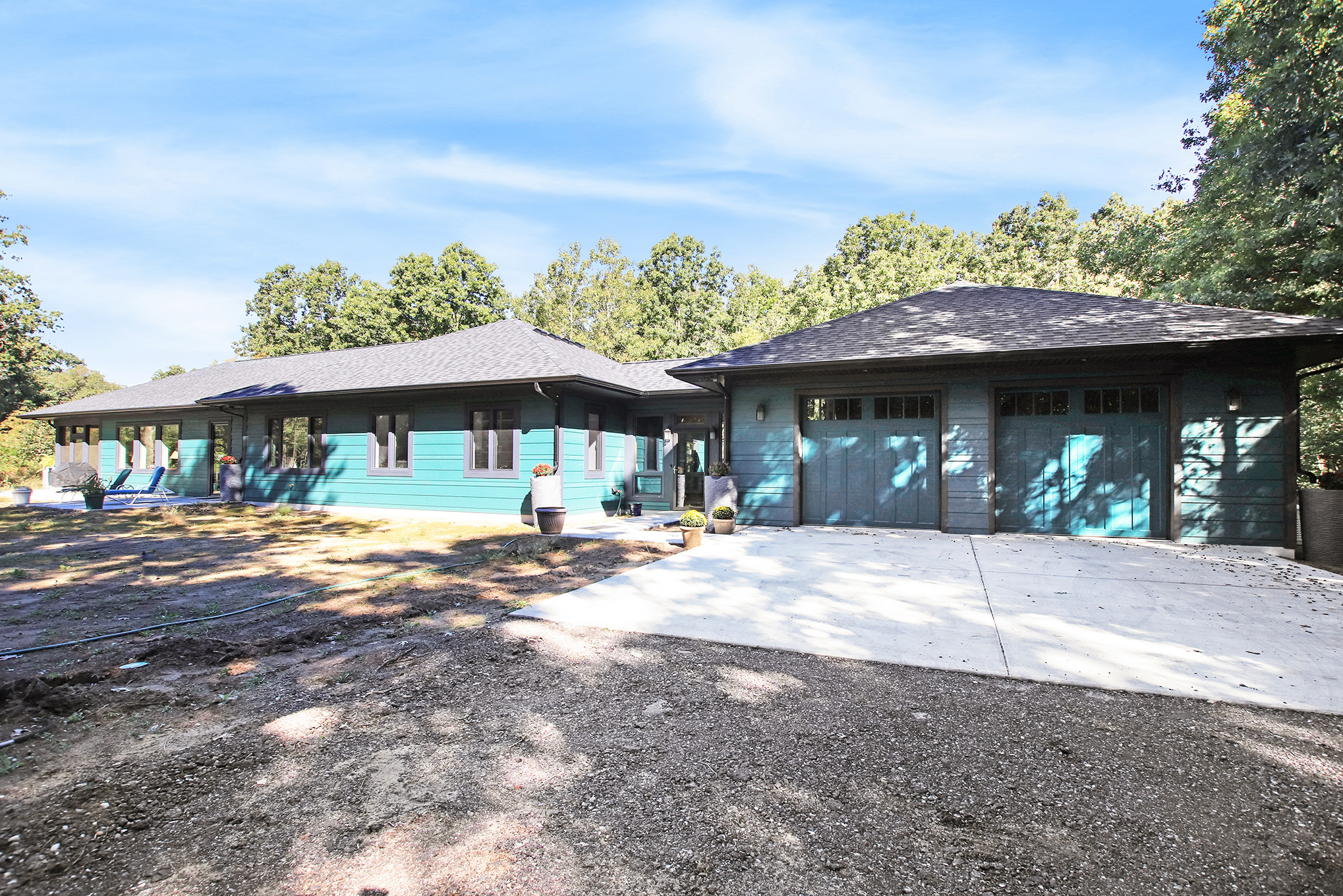 Complete Homes, photo 1