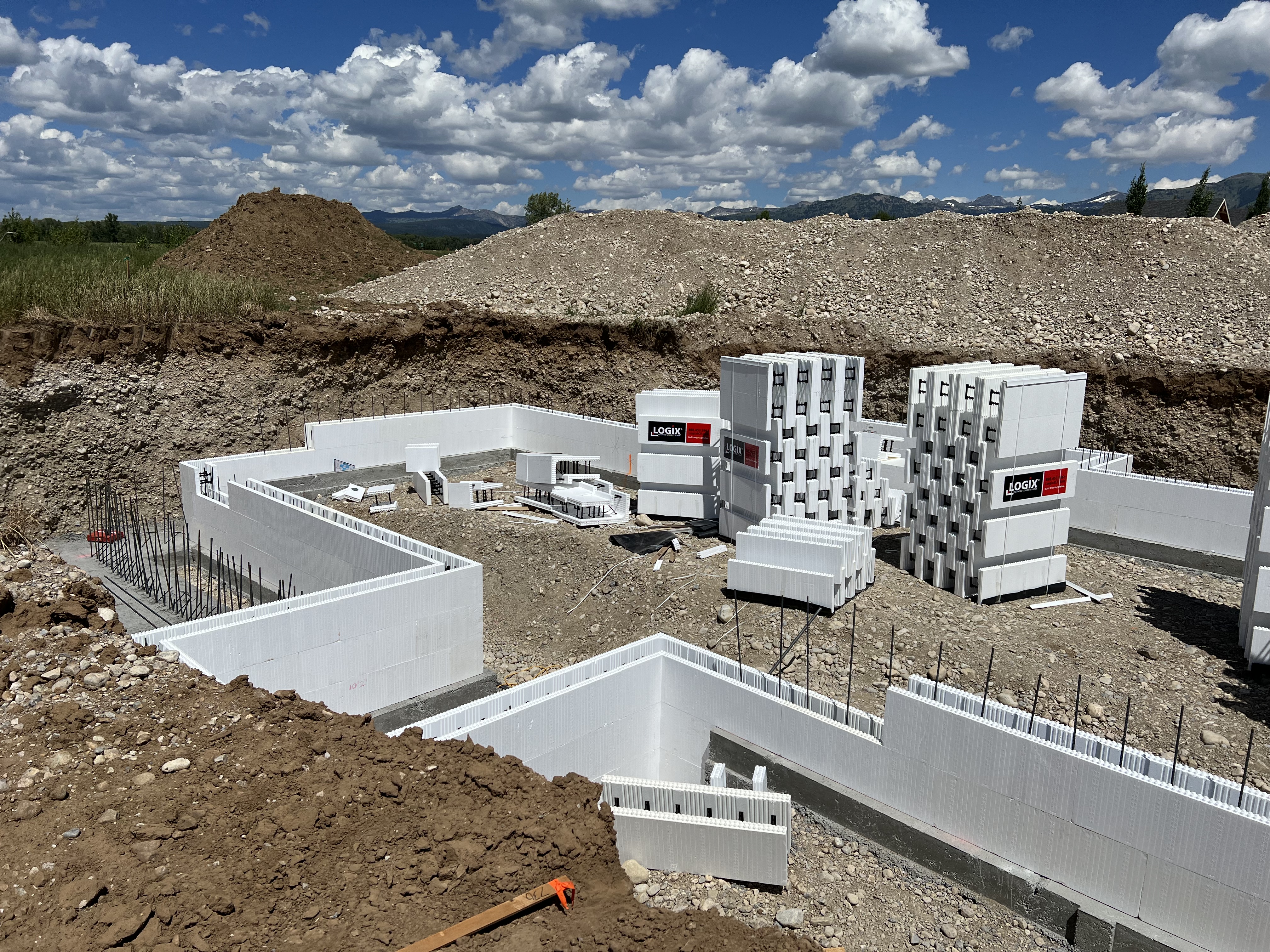 Complete Homes, photo 1