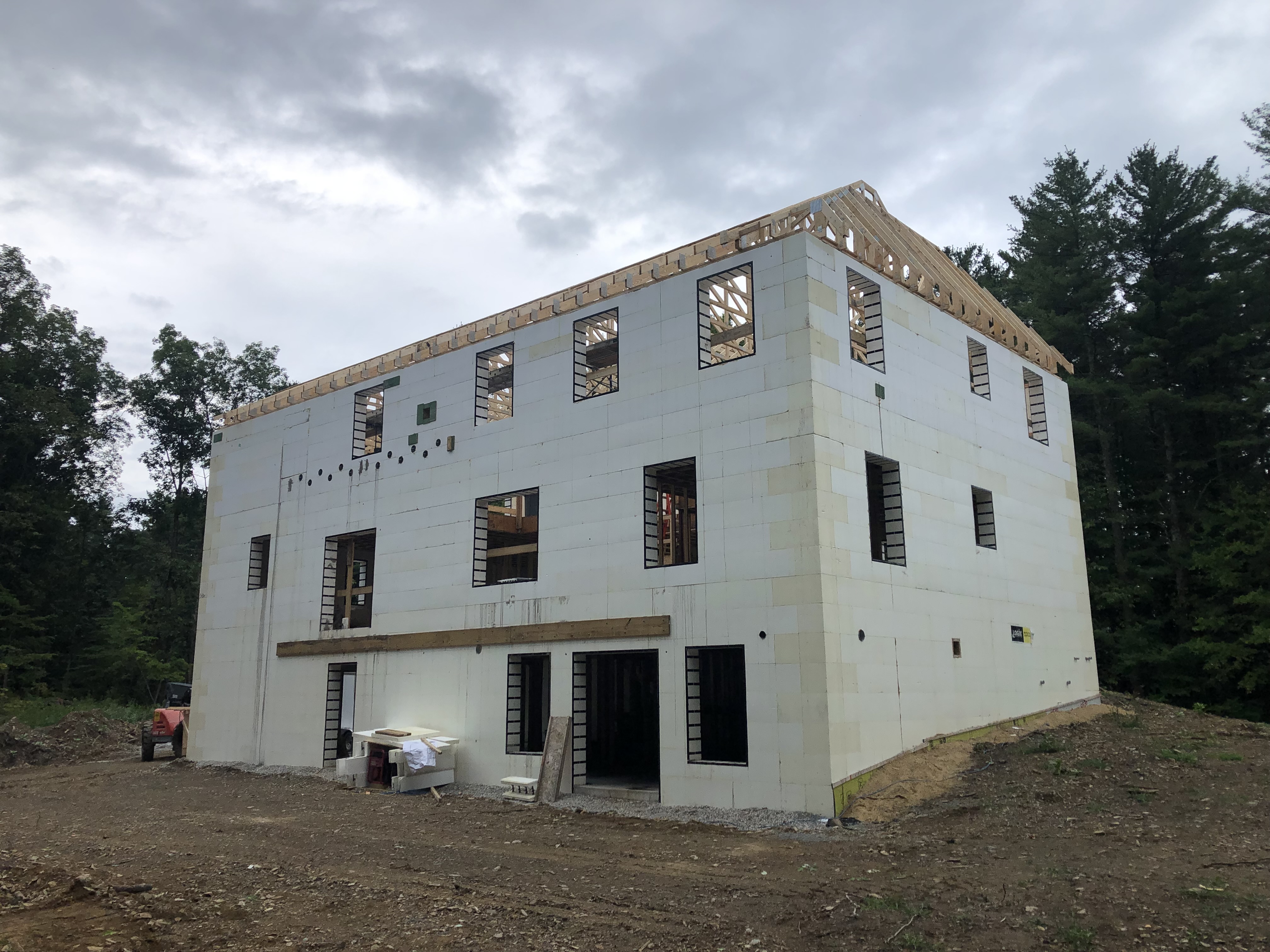 Complete Homes, photo 1