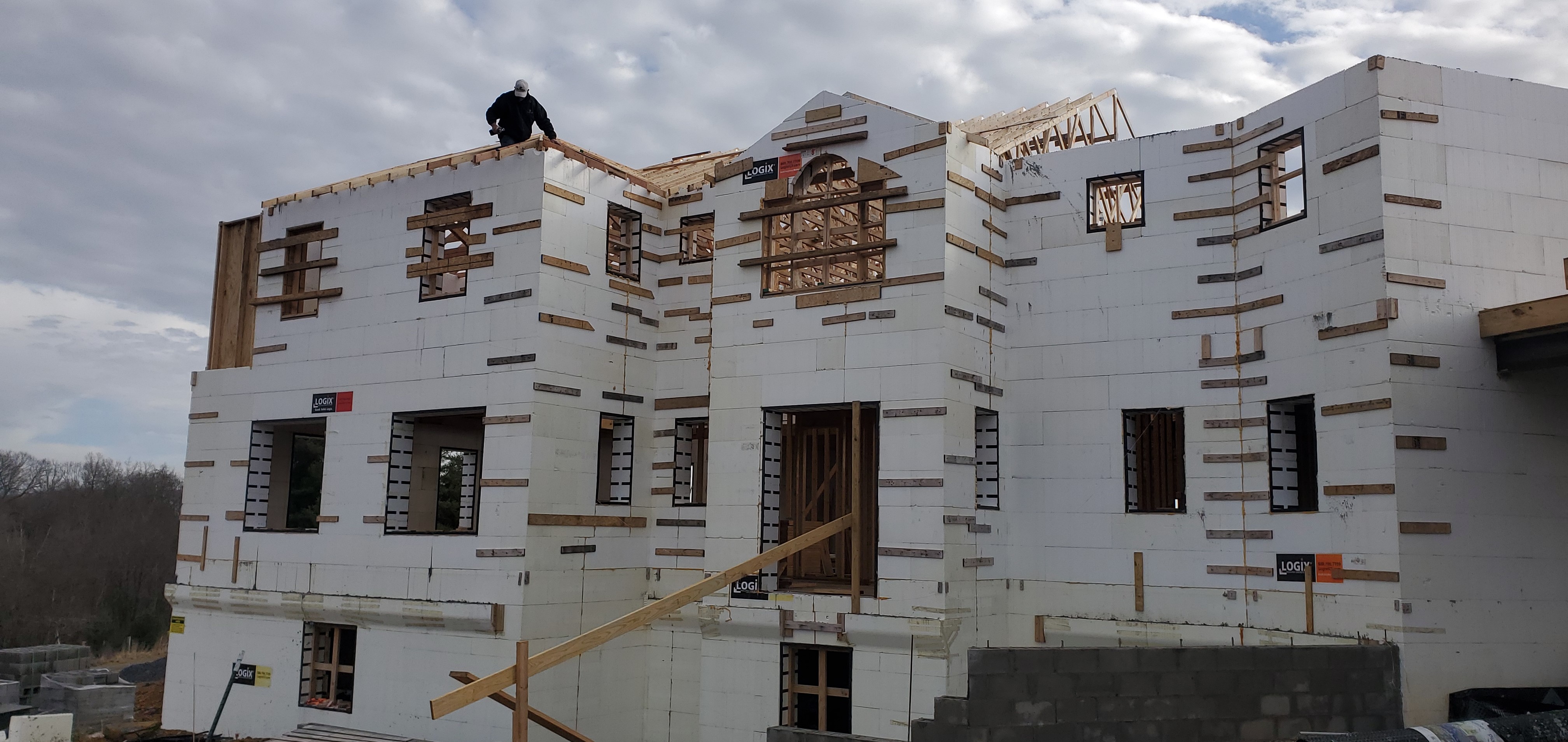 Complete Homes, photo 1