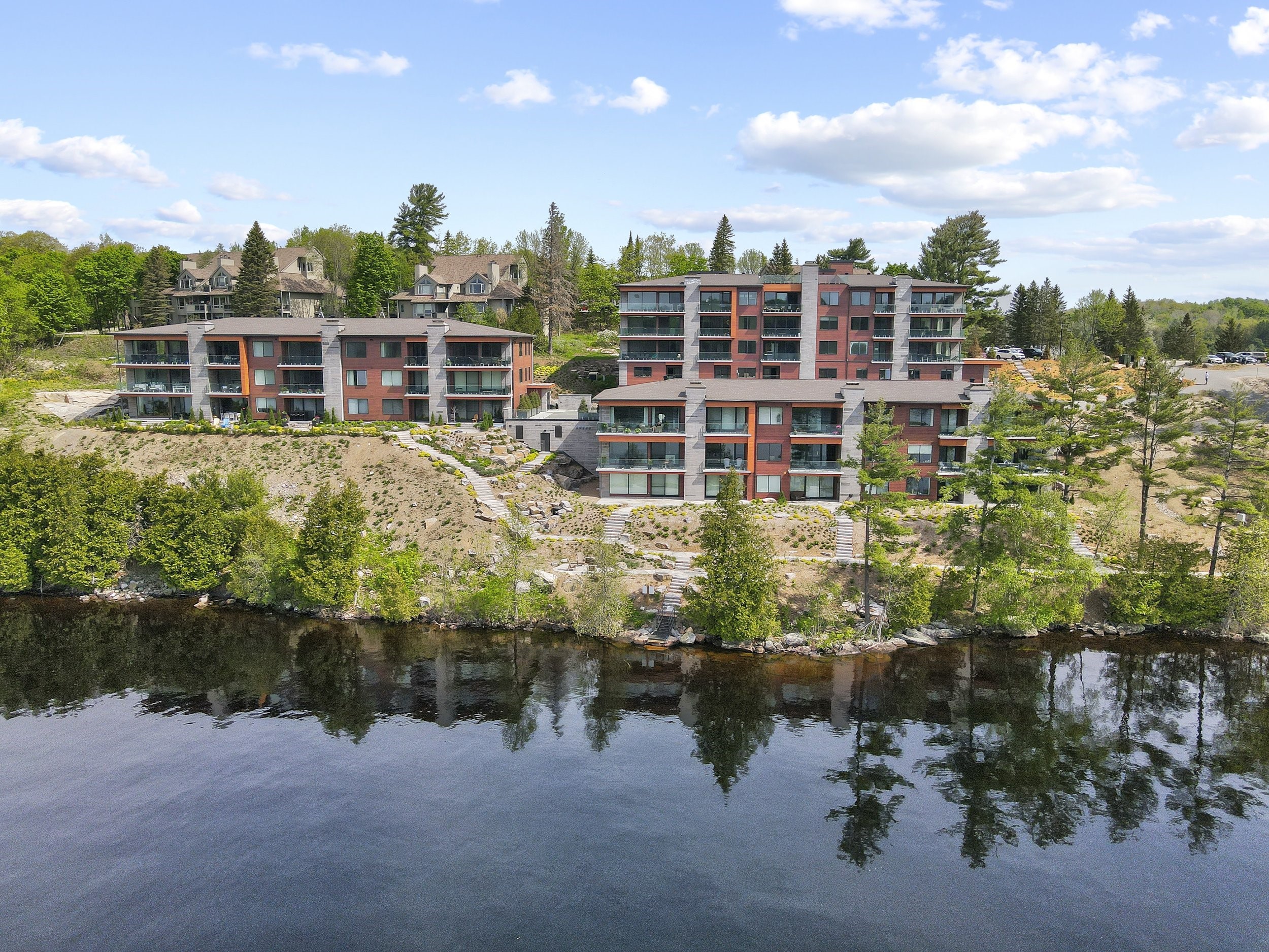 Mid-Rise|Over 3 Storey, photo 2